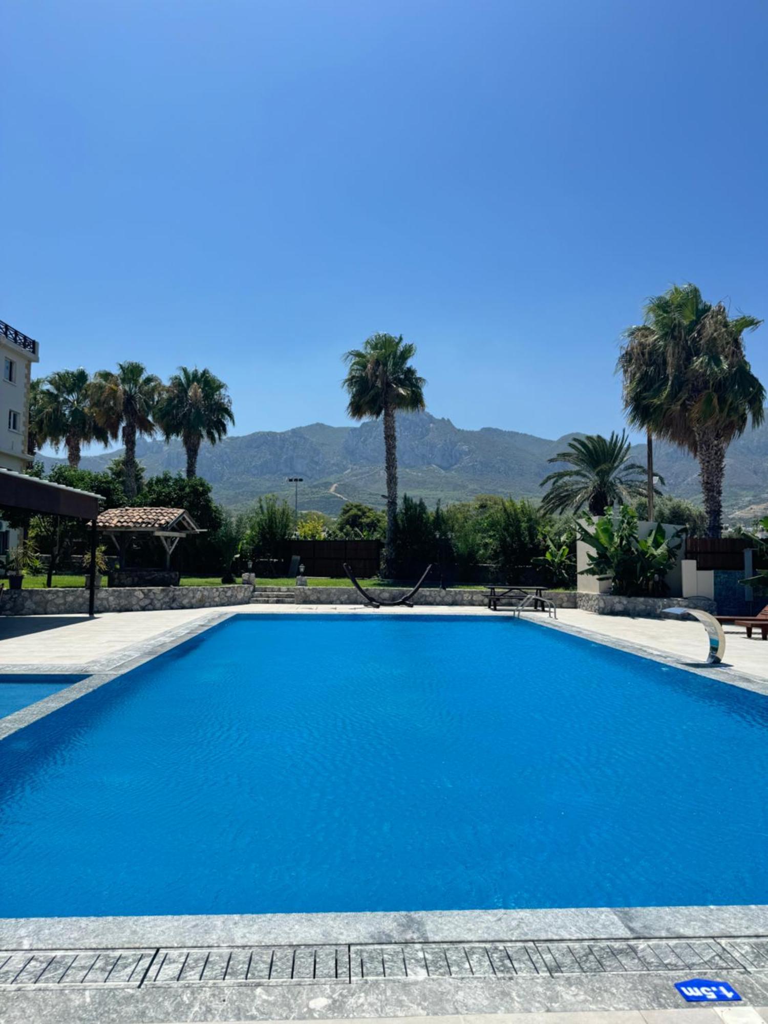 The Horse Farm Hotel Agios Georgios  外观 照片