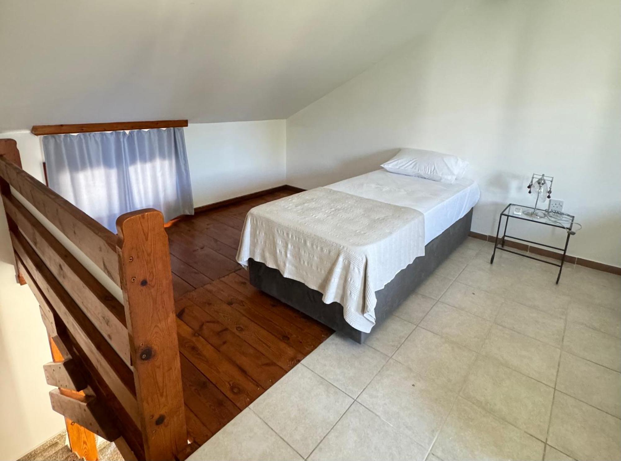 The Horse Farm Hotel Agios Georgios  外观 照片