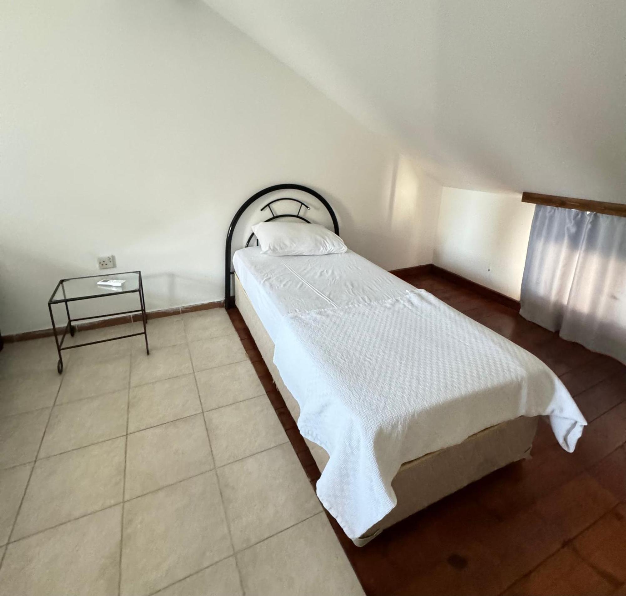 The Horse Farm Hotel Agios Georgios  外观 照片