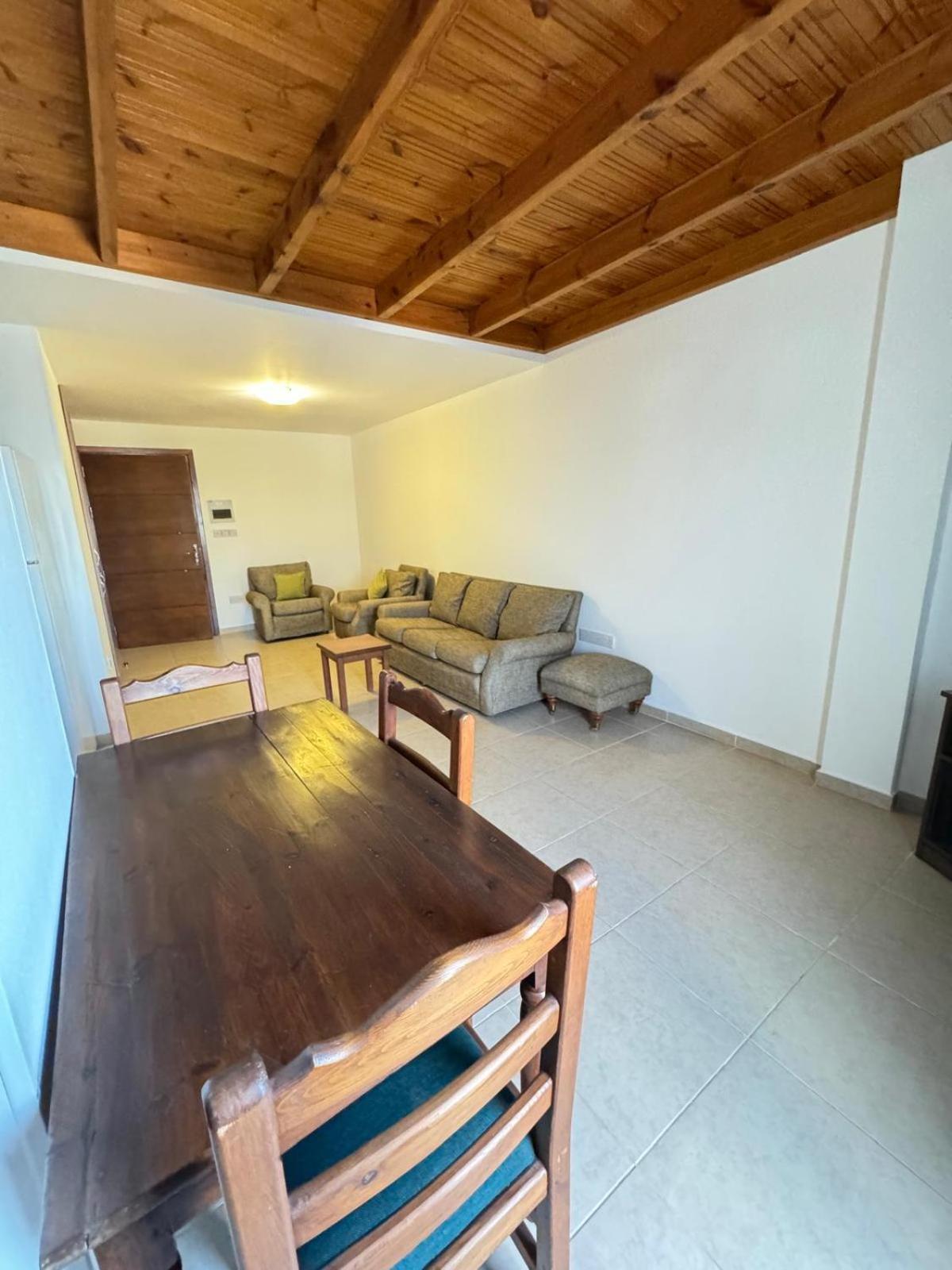 The Horse Farm Hotel Agios Georgios  外观 照片